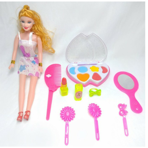 Pretty Girl Doll With Beauty Kit