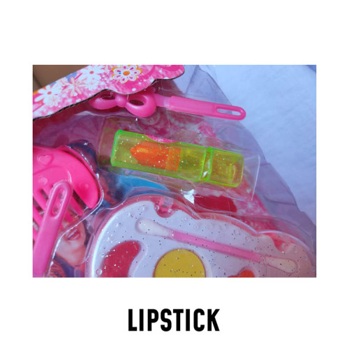 Pretty Girl Doll With Beauty Kit